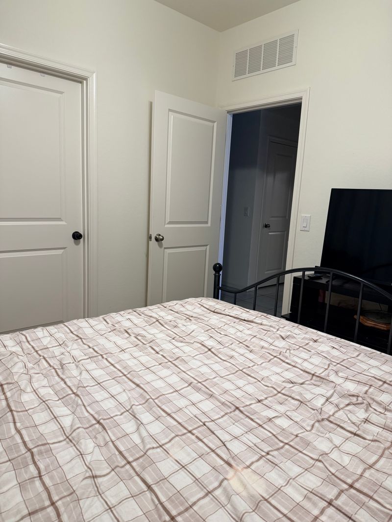 roommates in Buckeye Room4Bed.3Bath - cirtru.com
