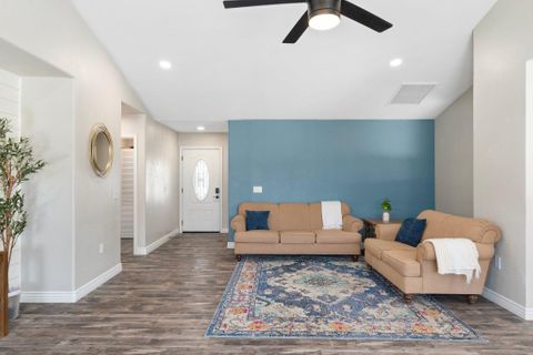 Spacious & newly-renovated Mesa House close to Red Mountain 202 (id. 6977)