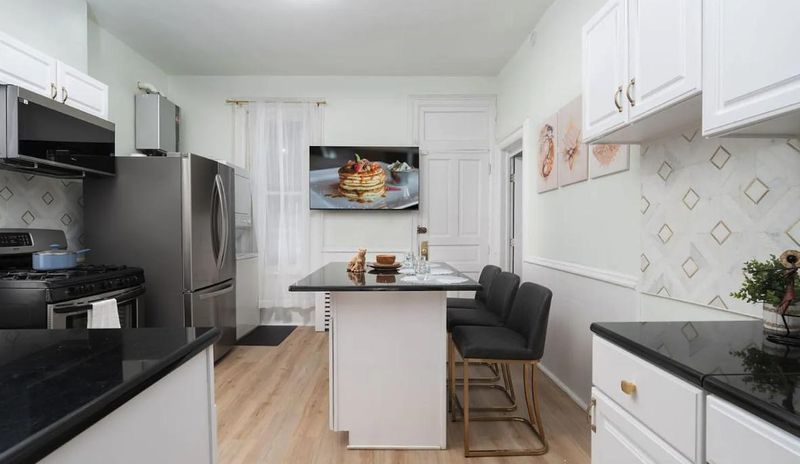 roommates in Undisclosed, Chicago, IL 60612 medical  district/ near westside (id. 15783) - cirtru.com