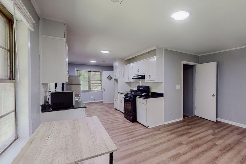 roommates in Undisclosed, College Park, GA 30349 Comfortable & spacious Atlanta House with Backyard (id. 8113) - cirtru.com