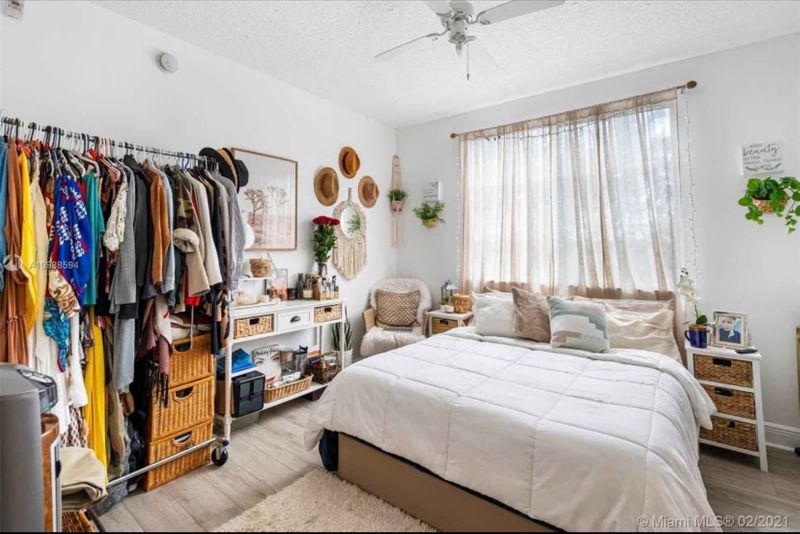 roommates in Miramar Private Room in 2Bed.2Bath - cirtru.com