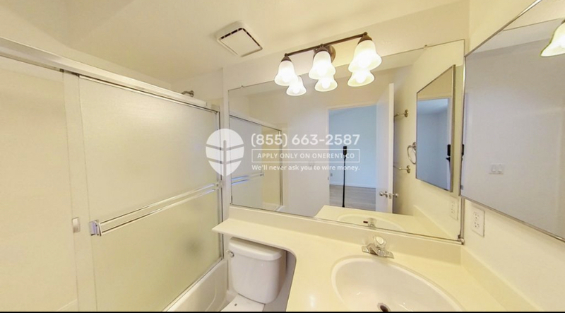 Private Room in 3Bed.3Bath