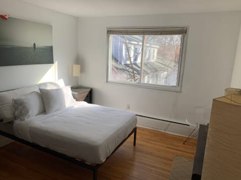 Private Room in 3Bed.1Bath