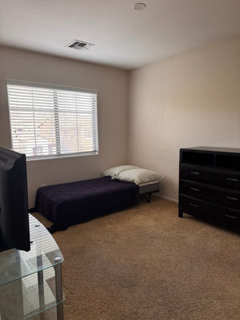 Room5Bed.2.5Bath