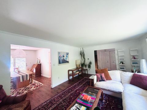 Entire Place 4Bed.3Bath