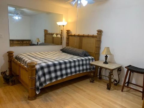 Private Room in 3Bed.2Bath