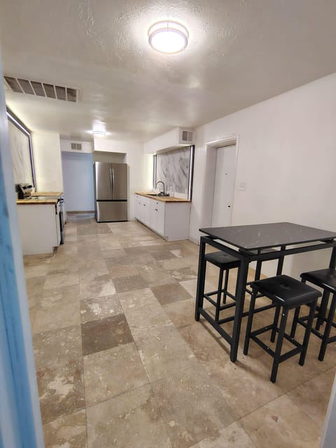 Maryvale Village Home, a 5-minute walk to the transit stop at Osborn Rd & 47th Ave (id. 34242)