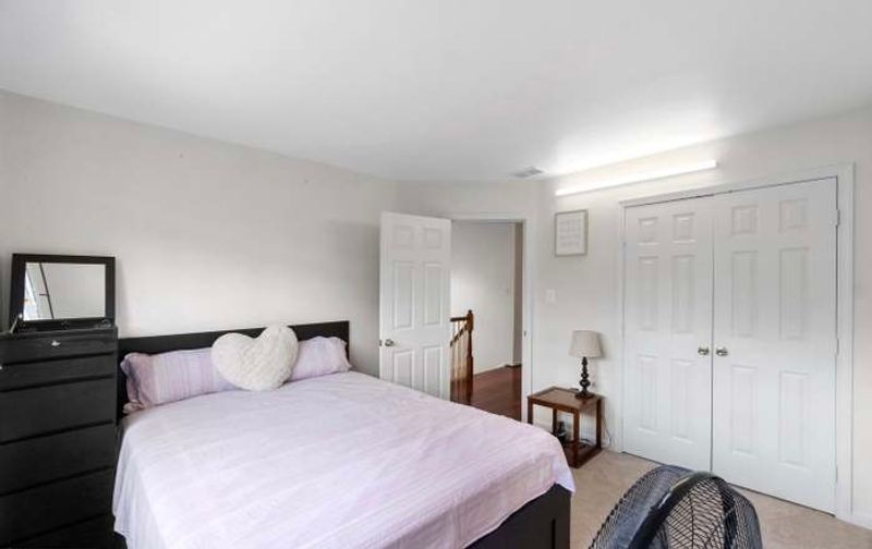 roommates in Herndon Private Room in 1Bed.1Bath - cirtru.com