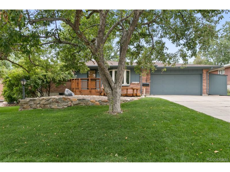 roommates in Lakewood Room4Bed.1.5Bath - cirtru.com