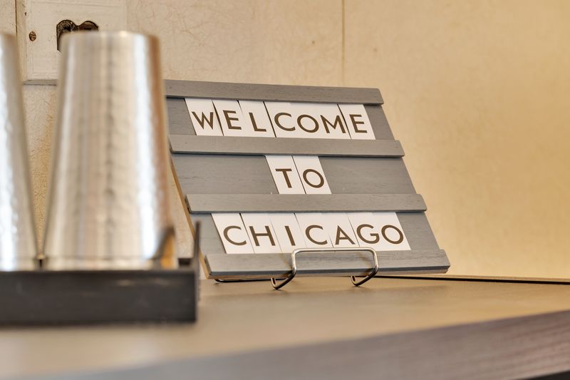 roommates in Chicago Entire Place 2Bed.2Bath - cirtru.com