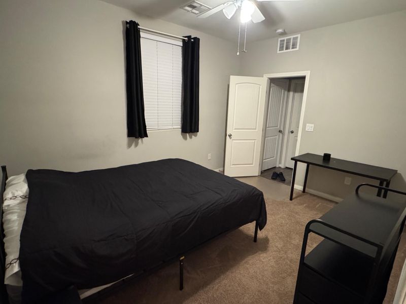 roommates in Undisclosed, Las Vegas, NV 89118 Private Furnished Room Available in Great Location! (id. 29213) - cirtru.com