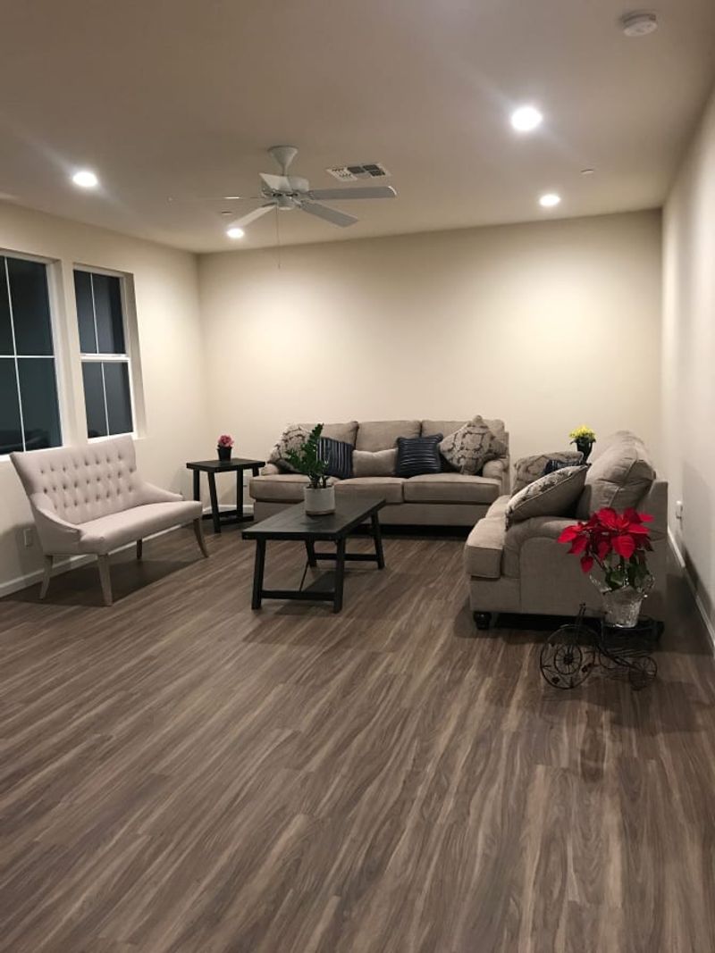 roommates in Dixon Room4Bed.3Bath - cirtru.com
