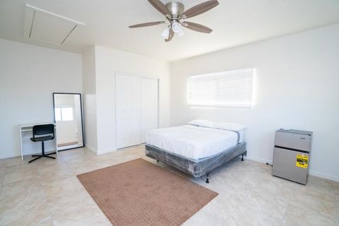 roommates in Undisclosed, Phoenix, AZ 85008 Phoenix house near Jack in the Box, 7 Eleven, and more! Newly renovated house with ample parking space. (id. 4993) - cirtru.com