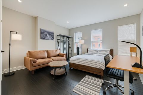 roommates in Undisclosed, Baltimore, MD 21202 Top Rated Host | Modern Renovated Baltimore Townhouse – Stylish Rooms,  Laundry,  Parking,  Stay Rewards, & All Utilities Included! (id. 8156) - cirtru.com