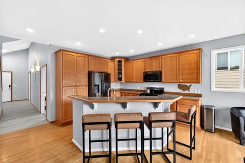 Homey Federal Way Area Home (id. 30119)