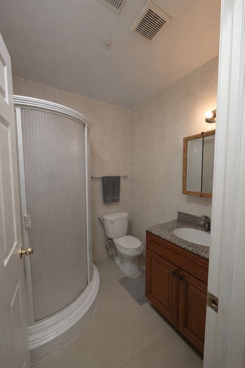 Private Room in 2Bed.2Bath