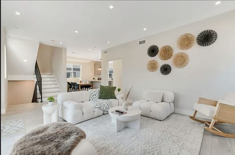 Entire Place 5Bed.5Bath