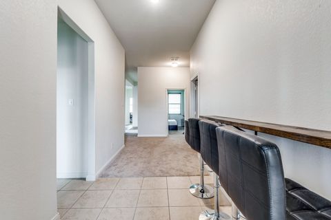 Beautiful & high-quality New Braunfels House with Garage (id. 7932)