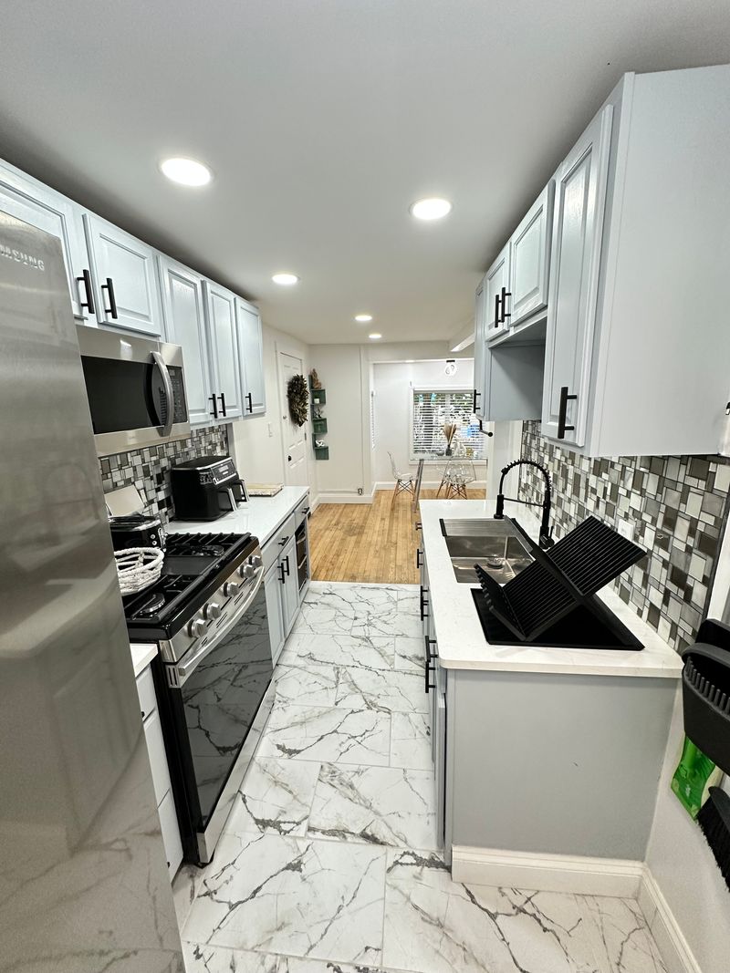 roommates in New Haven Entire Place 2Bed.1Bath - cirtru.com