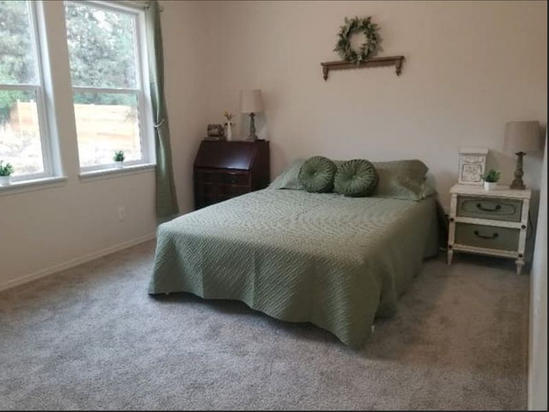 roommates in Bend Room5Bed.3Bath - cirtru.com