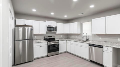 Private Room in 3Bed.2Bath