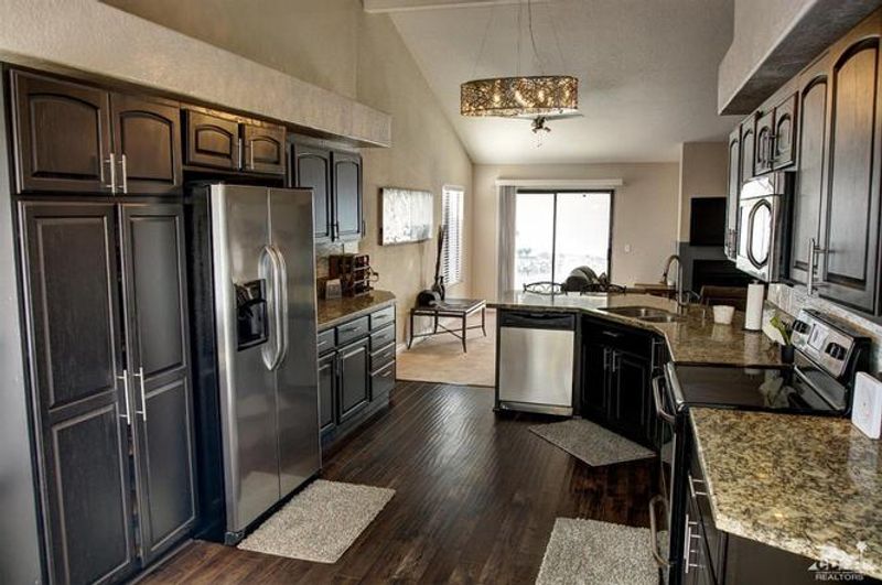 roommates in La Quinta Private Room in 3Bed.2Bath - cirtru.com