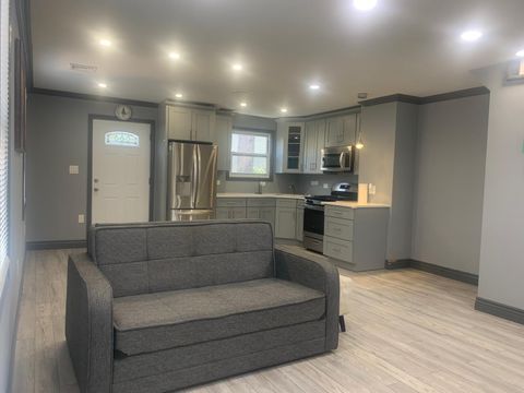 Entire Place 2Bed.1Bath