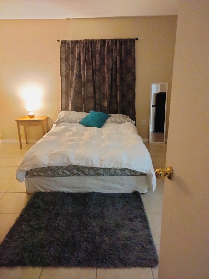 roommates in Spring Hill Private Room in 2Bed.2Bath - cirtru.com