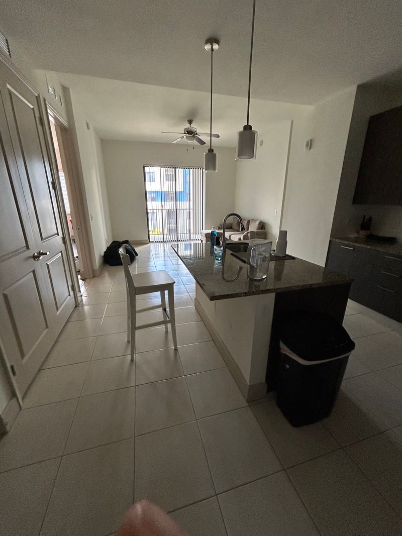 roommates in Doral Private Room in 2Bed.2Bath - cirtru.com
