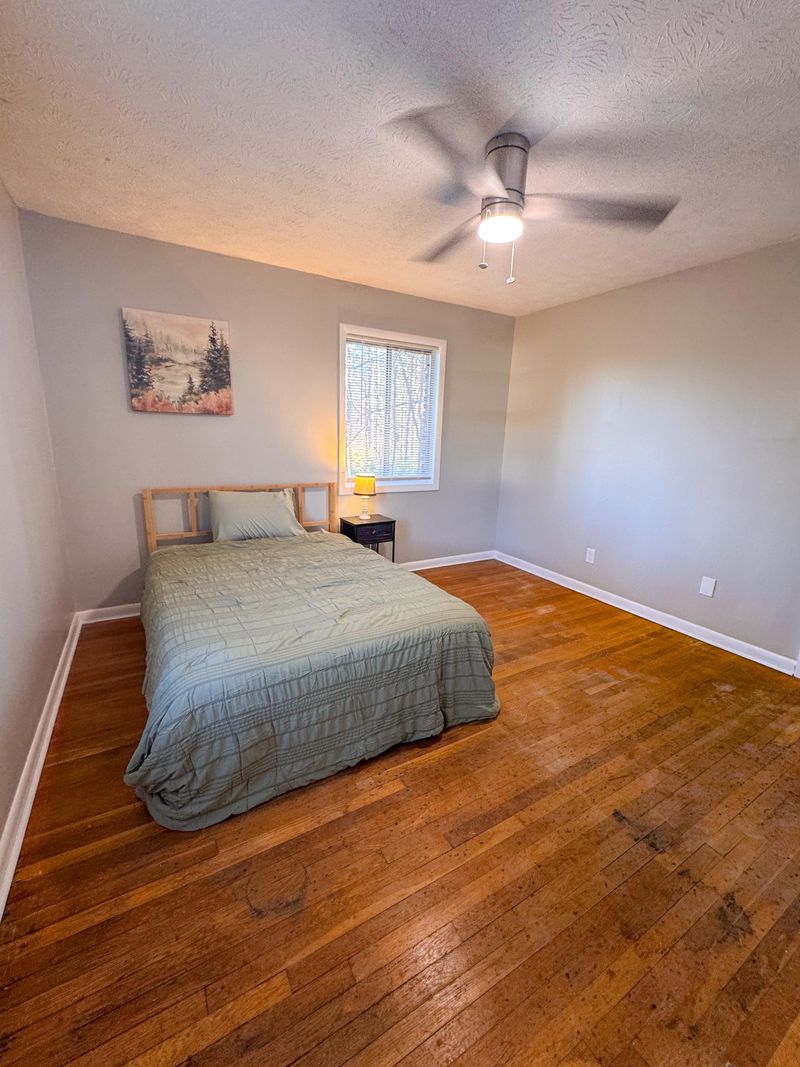 roommates in Undisclosed, Jonesboro, GA 30236 Modern Comfort Meets Lakeside Serenity – Move In Today! (id. 11789) - cirtru.com