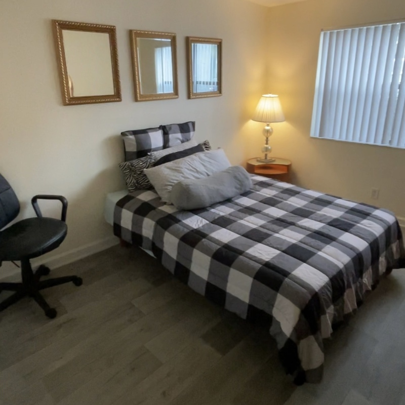 roommates in North Lauderdale Private Room in 2Bed.2Bath - cirtru.com