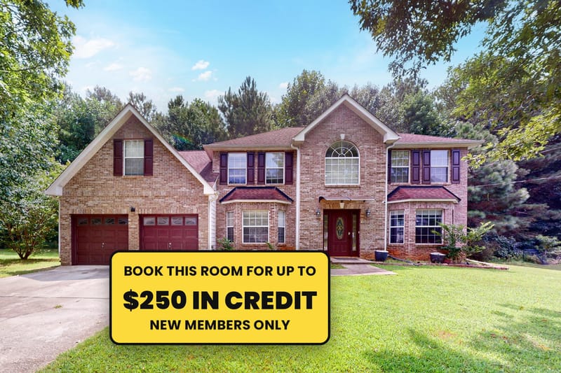 Beautiful & high-quality Decatur House with Workspace (id. 8196)