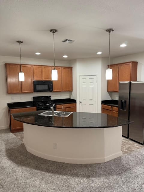 roommates in Undisclosed, Las Vegas, NV 89129 Las Vegas Home - beautiful and clean with a Backyard - Home is in immaculate condition with Free WiFi (id. 13917) - cirtru.com