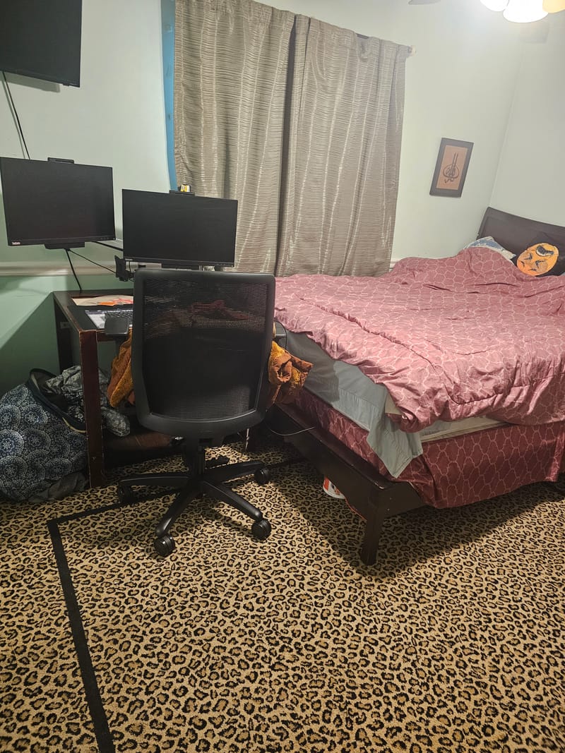 roommates in Sterling Private Room in 3Bed.2Bath - cirtru.com