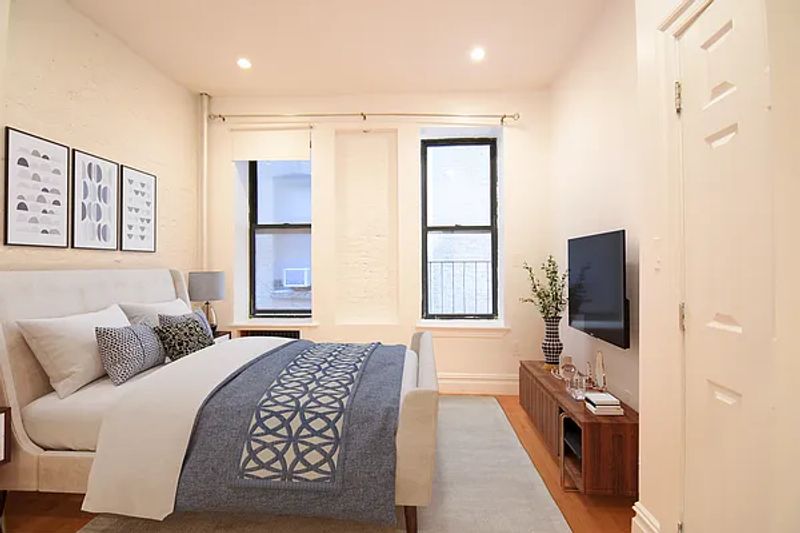 roommates in New York City Entire Place 1Bed.1Bath - cirtru.com