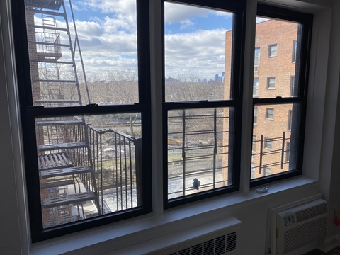 Private Room in 2Bed.1Bath