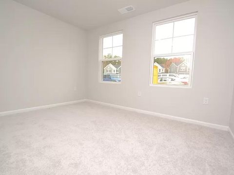Private Room in 3Bed.3.5Bath