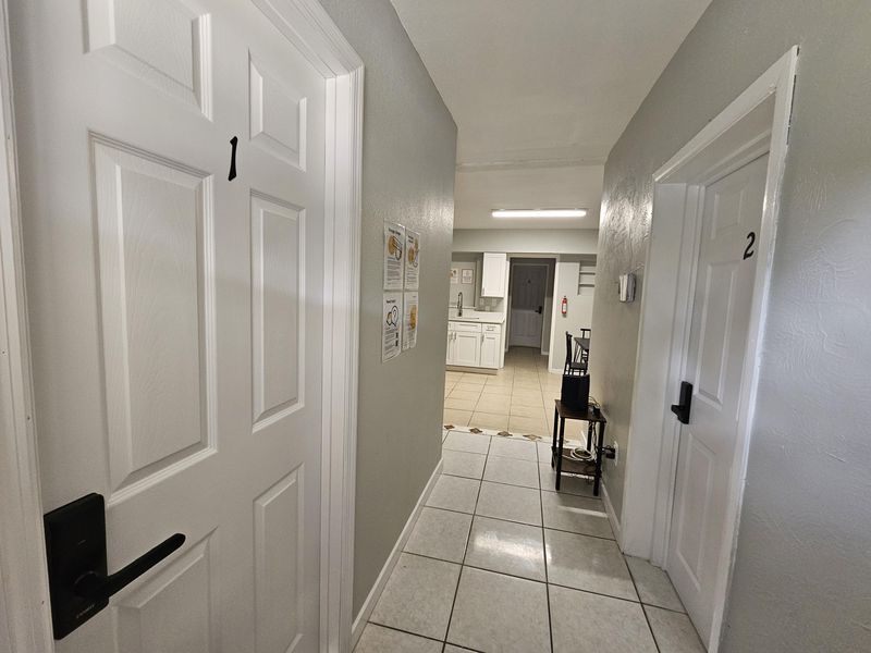 roommates in Undisclosed, Orlando, FL 32839 Orlando House with Dining area. Newly-renovated & comfortable. Close to public transportation. (id. 7460) - cirtru.com