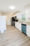 Rarely Available    | No Move-In Fee  , Free Fast Wi-Fi $ , Monthly Cleaning , Quiet Neighborhood, + Friendly Padmates 
  Gotta Check This Out! ‍‍ (id. 21511)