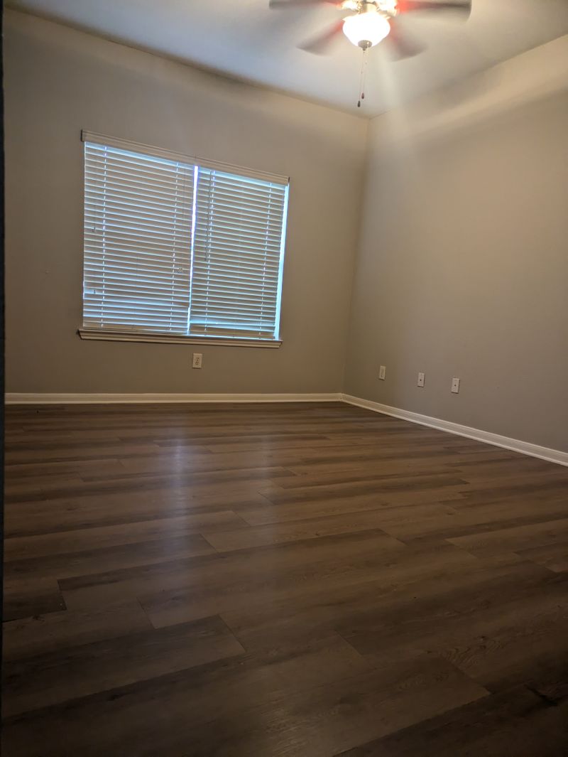 roommates in Austin Room2Bed.2Bath - cirtru.com