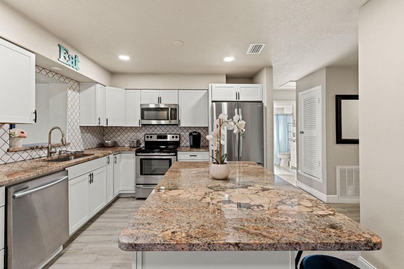 Modern Tampa Home | USF Medical Area | Gold Key Host (id. 6305)