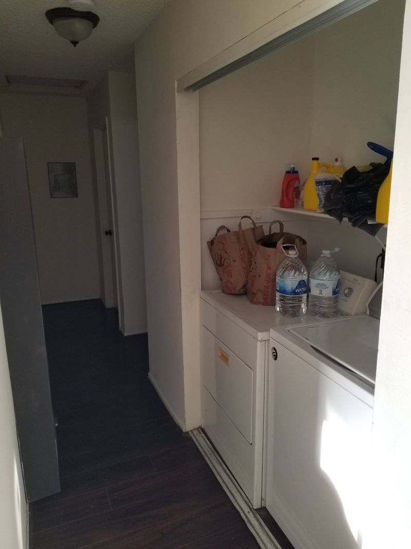 Private Room in 3Bed.1Bath