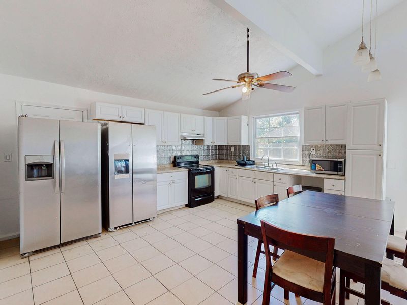 roommates in Undisclosed, Riverdale, GA 30274 Budget-Friendly Rooms Available Now in Riverdale! (id. 19034) - cirtru.com