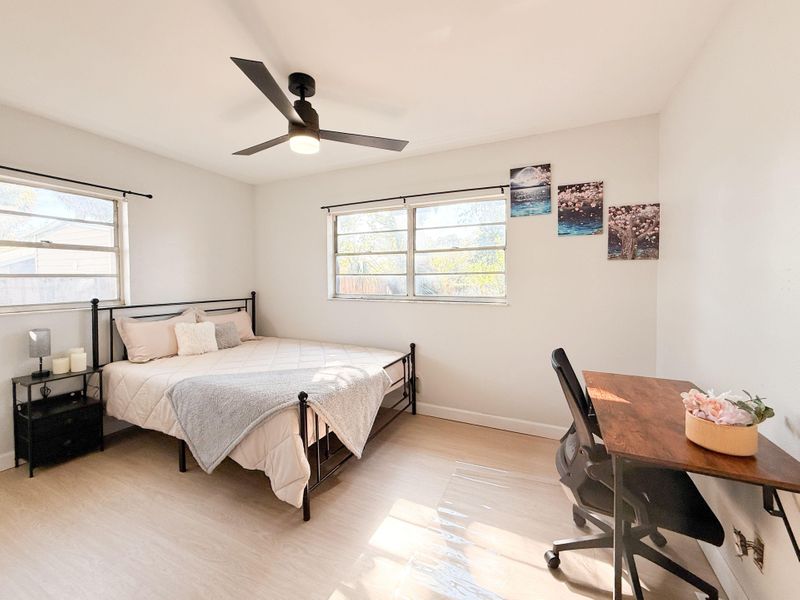 Welcome to your FULLY remodeled personal retreat.  You are only 7 mins Ybor  and right near a great farmers market  that has great prices on all your grocery needs. (id. 21462)