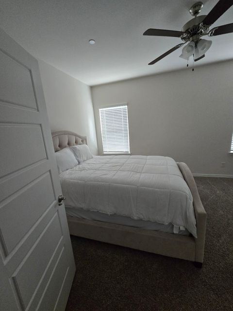 Private Room in 3Bed.3.5Bath