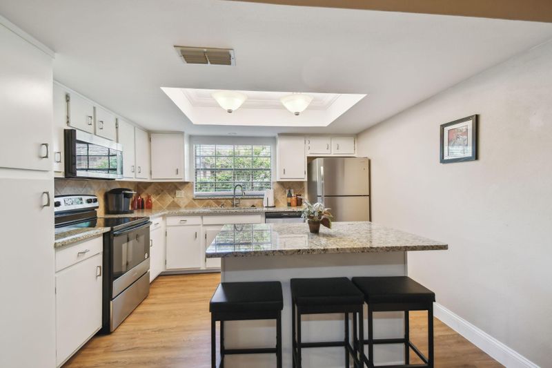 roommates in Undisclosed, Sanford, FL 32771 Find Comfort, Convenience & Community in One Place (id. 15208) - cirtru.com