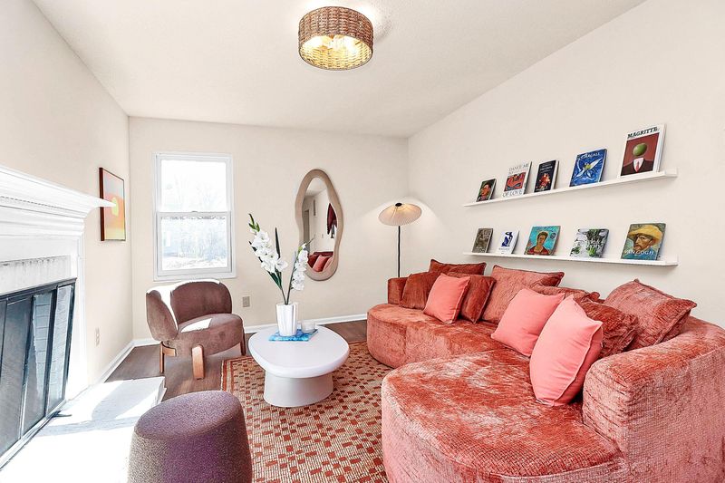 roommates in Undisclosed, Charlotte, NC 28213 Experience elevated luxury rooms in the heart of University! Close prox. to UNCC, Uptown, & Concord! (id. 32589) - cirtru.com