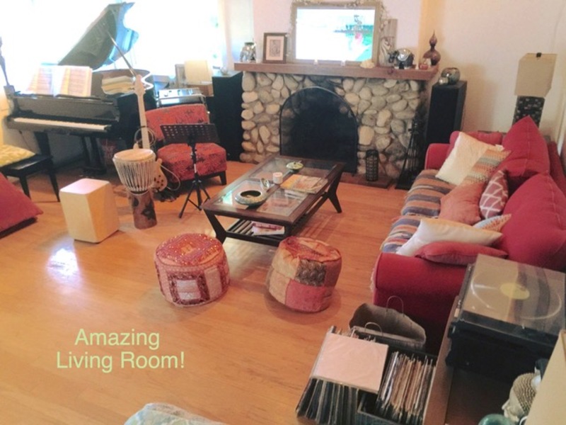 roommates in Topanga Private Room in 3Bed.2Bath - cirtru.com