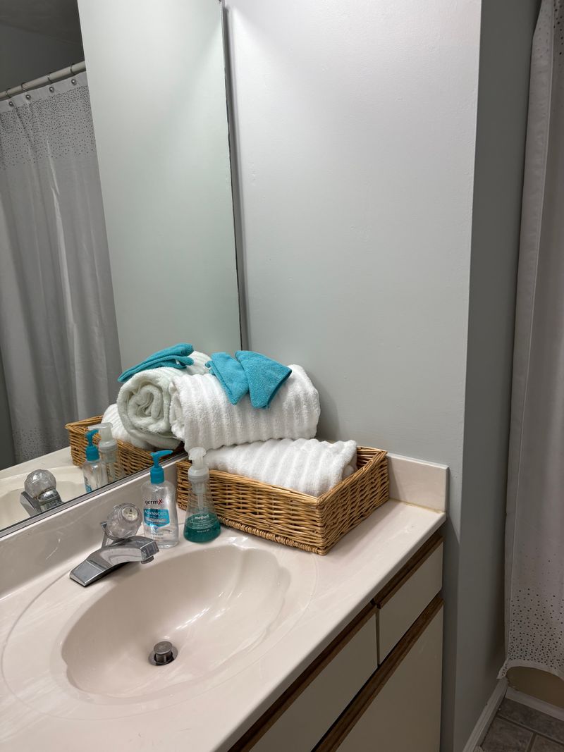 roommates in Virginia Beach Private Room in 1Bed.1Bath - cirtru.com