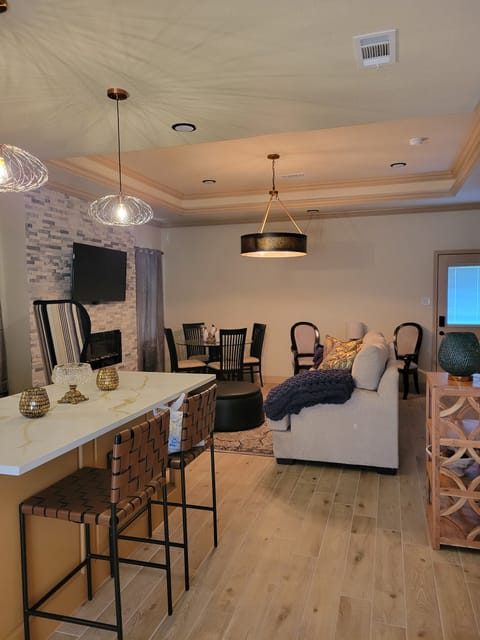 Entire Place 2Bed.2Bath